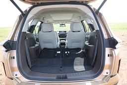 Tata Safari Front Row Seats