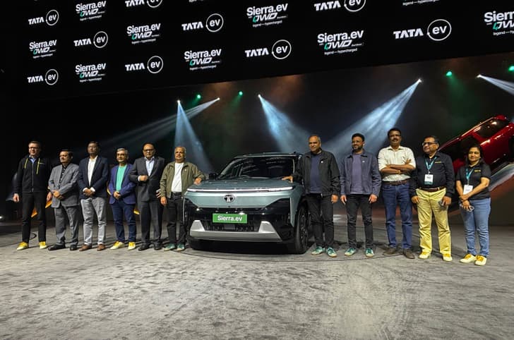 Tata Sierra Ev Front Right Three Quarter Tata Sierra Ev Front Right Three Quarter