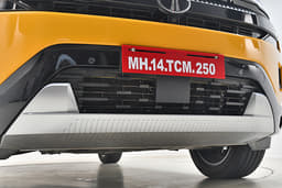 Tata Sierra Color Yellow, Black