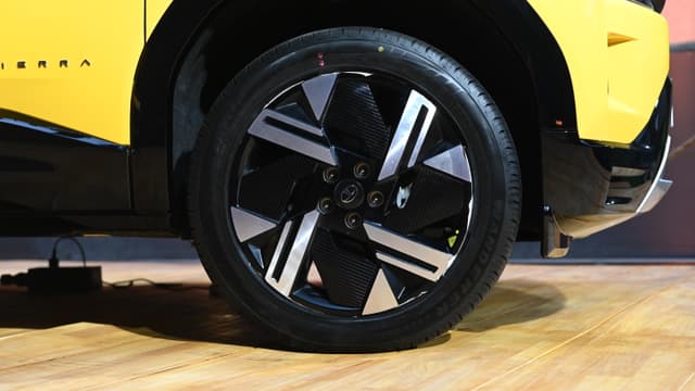 Alloy Wheels Image - 30244
