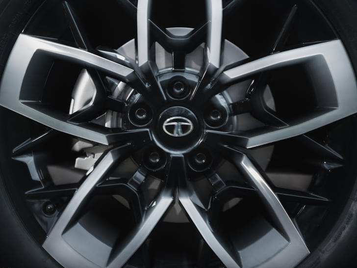 Alloy Wheels True