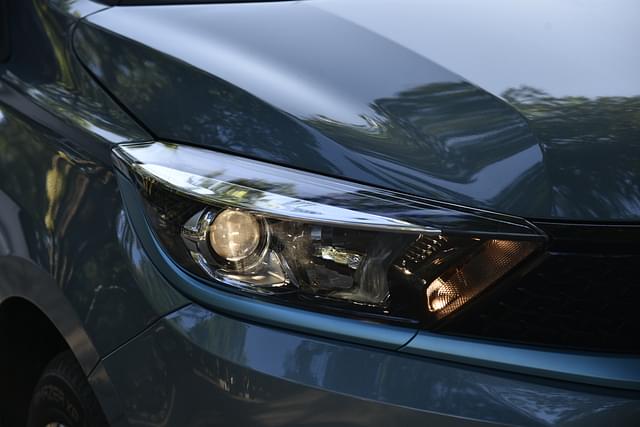 Headlight Image - 1469