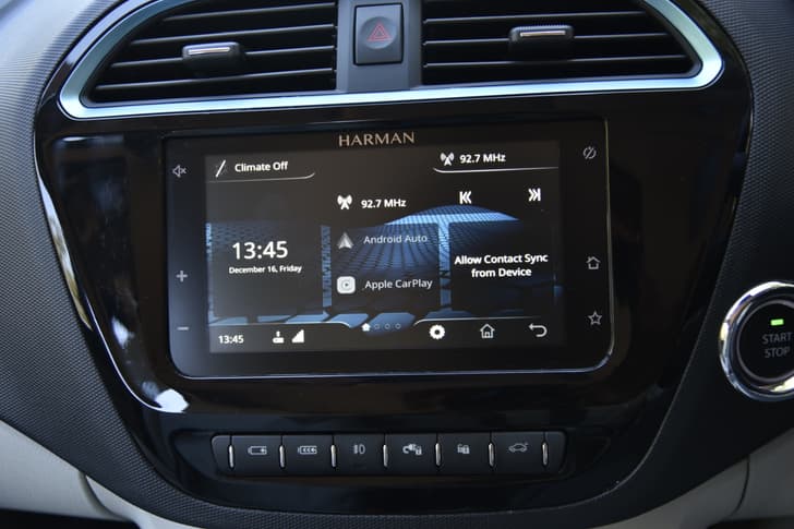 Wireless AA + Apple CarPlay