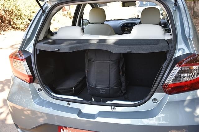 Rear View Image - 1504