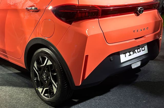 Rear View Image - 36412