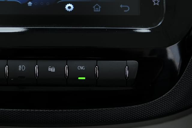 Oem Fitted Cng True Image - 15586