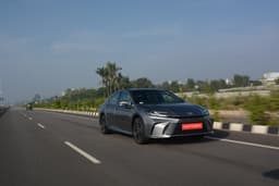 Toyota Camry Front Right Three Quarter