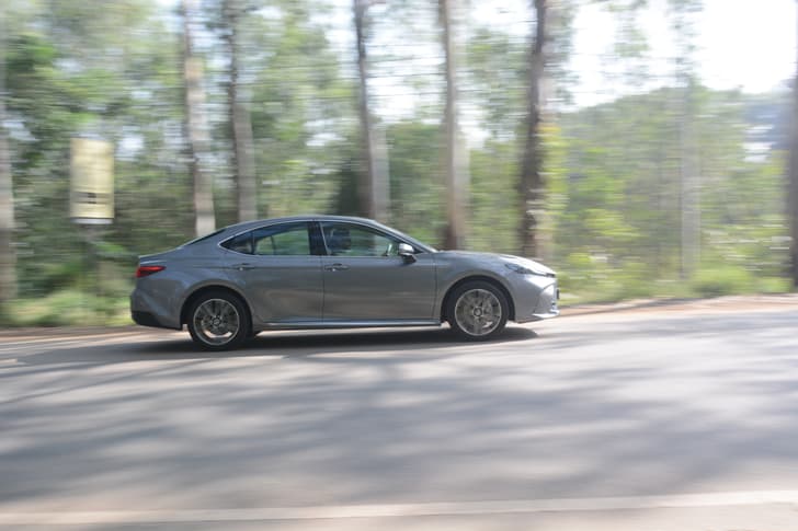 Toyota Camry Front Right Three Quarter