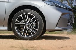 Toyota Camry Front Right Three Quarter