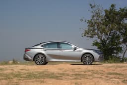 Toyota Camry Front Right Three Quarter