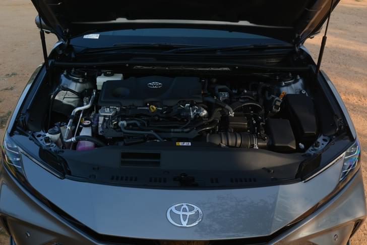 Toyota Camry Front Logo