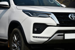 Toyota Fortuner Front View Toyota Fortuner Front View