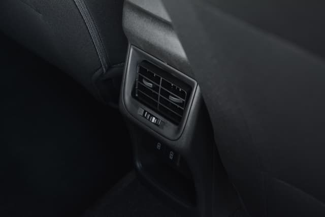 2Nd Row Ac Vent Image - 7578