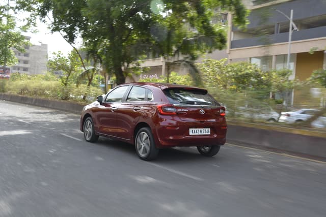 Rear View Image - 7740