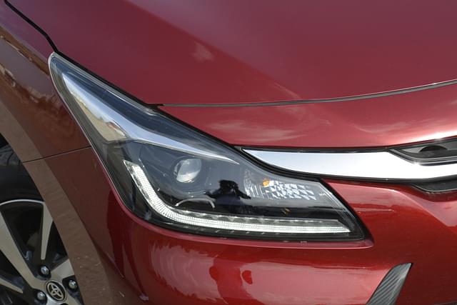 Headlight Image - 7788