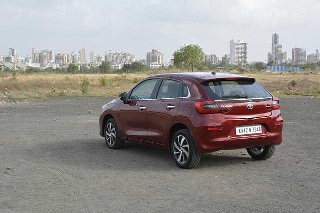 Rear View Image - 7854