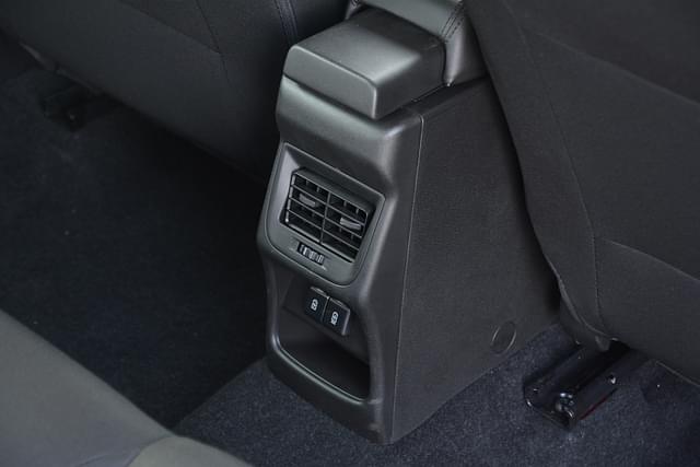 2nd Row Ac Vent Image - 7917