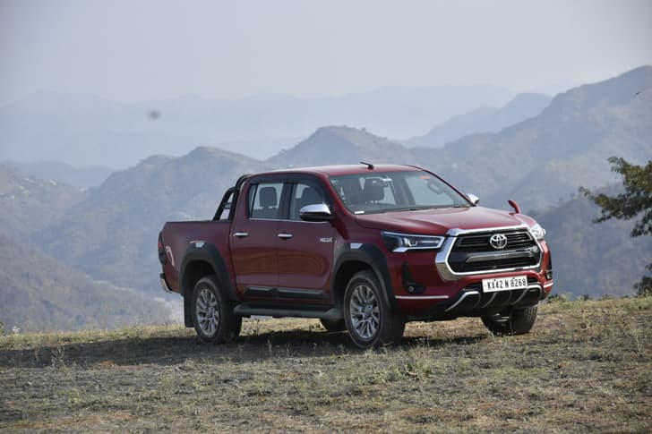 Toyota Hilux Images