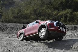 Toyota Hilux Front Right Three Quarter