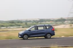 Toyota Rumion Front Right Three Quarter