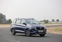 Toyota Rumion Front Right Three Quarter