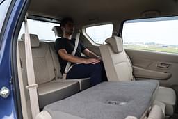 Toyota Rumion Second Row Seats
