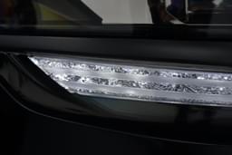 Toyota Vellfire Headlight
