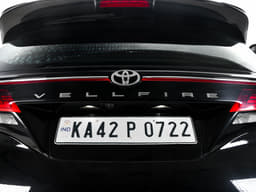 Toyota Vellfire Rear View Toyota Vellfire Rear View