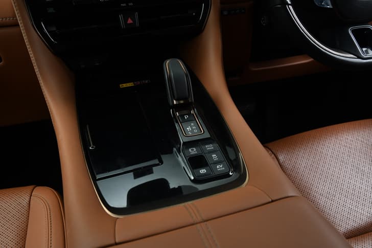 Toyota Vellfire Gear Box