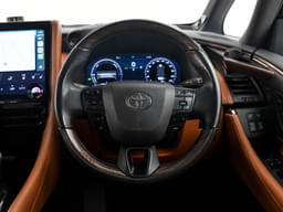 Toyota Vellfire Dashboard