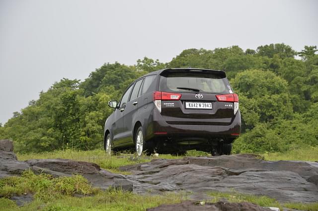 Rear View Image - 5460