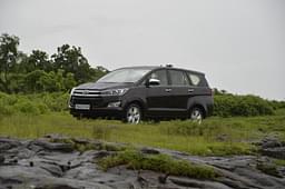 Toyota Innova Crysta Front Right Three Quarter