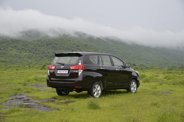 Rear View Image - 5465