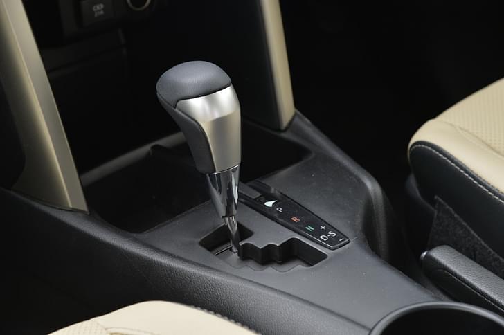 Toyota Innova Crysta Gear Box