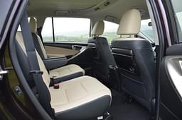 Toyota Innova Crysta Second Row Seats