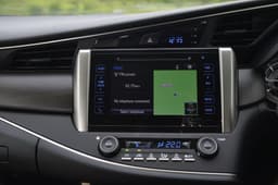 Toyota Innova Crysta Dashboard