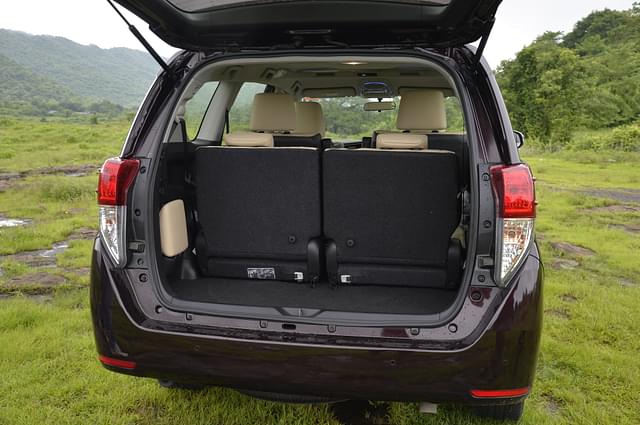 Rear View Image - 5487