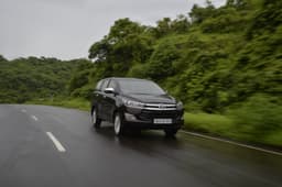 Toyota Innova Crysta Front Right Three Quarter