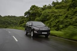 Toyota Innova Crysta Front Right Three Quarter