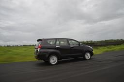Toyota Innova Crysta Color Black