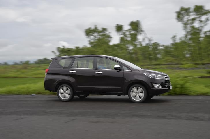 Toyota Innova Crysta Alloy Wheels