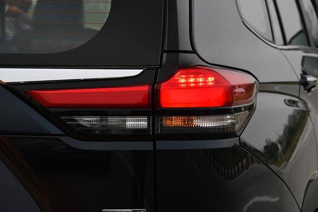 Rear View Image - 2649