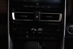 Toyota Innova Hycross Infotainment System