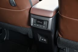 Toyota Innova Hycross 2Nd Row Ac Vent