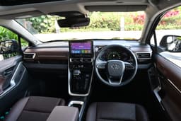 Toyota Innova Hycross Dashboard
