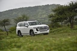 Toyota Land Cruiser Front Right Three Quarter