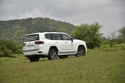 Toyota Land Cruiser Front Right Three Quarter