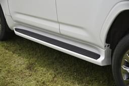 Toyota Land Cruiser Color White