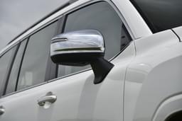 Toyota Land Cruiser Color White