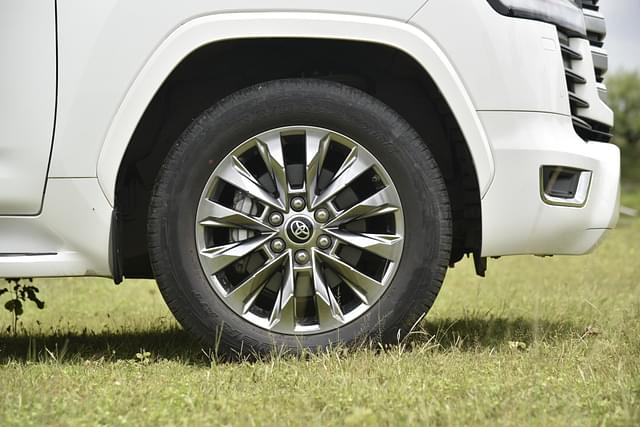 Alloy Wheels Image - 12330